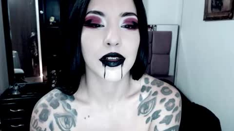 Emerald Black online show from 09-26-25, 06:50