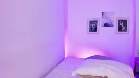 emelie_89 online show from 01-07-25, 02:51