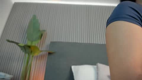 emelie_89 online show from 04-30-26, 11:38