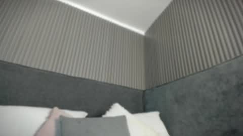 emelie_89 online show from 05-06-26, 11:37