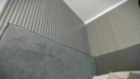 emelie_89 online show from 05-12-26, 11:18