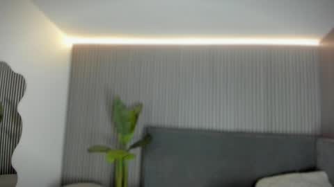 emelie_89 online show from 05-14-26, 11:39