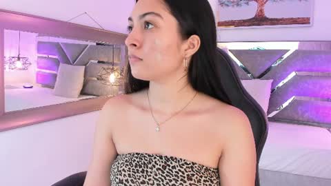 Emily  online show from 06-17-26, 04:15