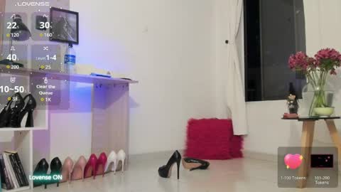 Emely   online show from 05-06-26, 02:08