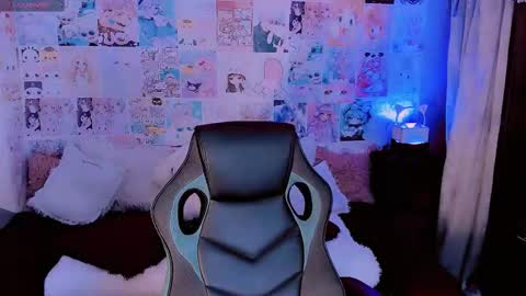 Emely Rous online show from 11-16-25, 02:33