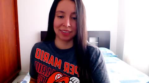 emely_sexx online show from 02-04-25, 04:39