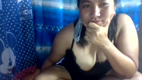 Snapshot of emelybloom123 chatting on 01-21-25, 11:34 emelybloom123 online show from 01-21-25, 11:34