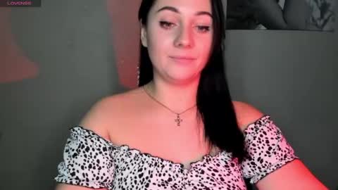 Snapshot of emelyblum chatting on 12-03-24, 12:35 Emely online show from 12-03-24, 12:35