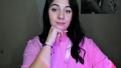 Snapshot of emelyblum chatting on 12-04-24, 02:53 Emely online show from 12-04-24, 02:53