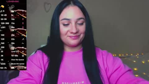 Snapshot of emelyblum chatting on 11-10-25, 10:53 Emely online show from 11-10-25, 10:53