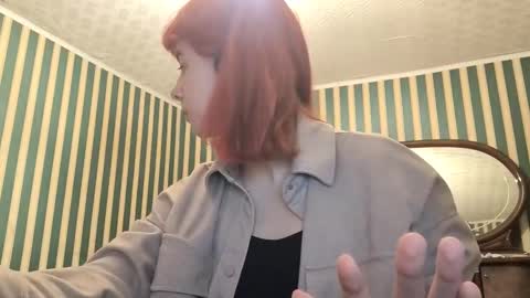 Emely online show from 02-10-26, 04:33