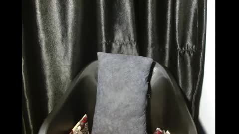 emerald online show from 10-22-25, 07:46