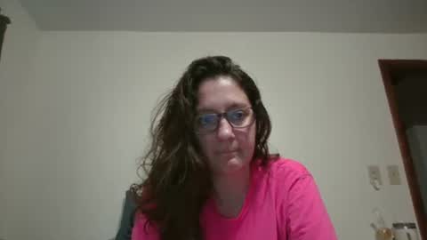 Snapshot of emeraldamnsel chatting on 06-25-26, 10:53 emeraldamnsel online show from 06-25-26, 10:53