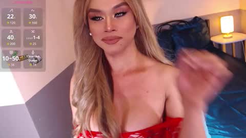 Snapshot of emeraldshemalegoddess chatting on 11-13-25, 01:48 Epitome of Goddess MISS EMERALD online show from 11-13-25, 01:48