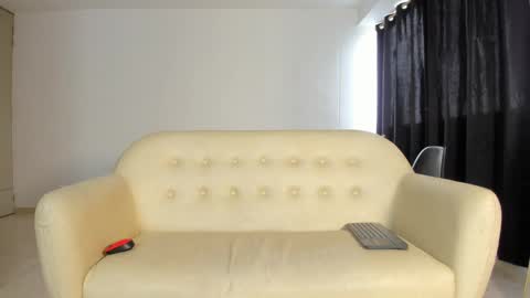 EMILY  online show from 04-06-26, 07:26