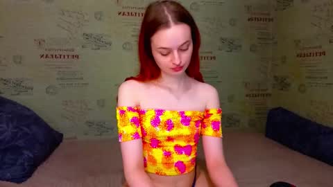 Snapshot of emi_less chatting on 03-21-26, 11:41 Emi online show from 03-21-26, 11:41