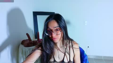 Emmily Roberts online show from 10-17-25, 05:43