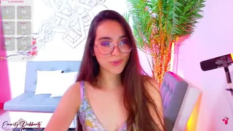 Emmily Roberts online show from 02-28-26, 01:28