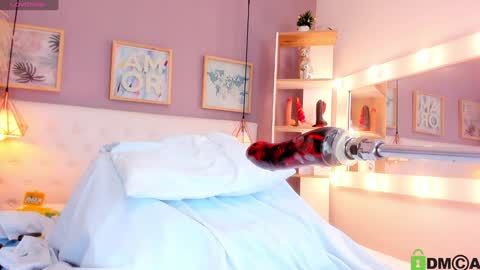 Emily Sarai online show from 02-01-25, 11:58