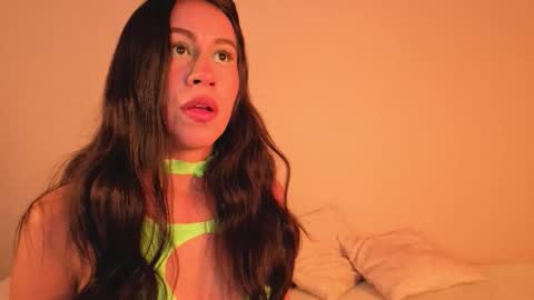 Emilia Gomez online show from 10-03-25, 01:52