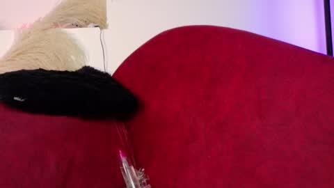 emiili_clark online show from 03-21-26, 08:19