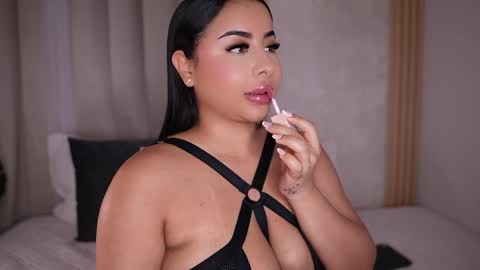    online show from 01-12-25, 01:53