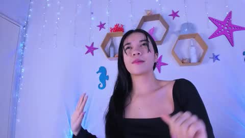 Snapshot of emiily_parkerr chatting on 10-09-25, 03:04 Emily online show from 10-09-25, 03:04