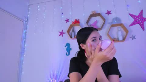 Snapshot of emiily_parkerr chatting on 11-07-25, 03:06 Emily online show from 11-07-25, 03:06