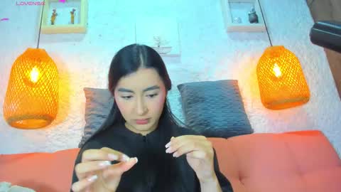 Snapshot of emiily_s chatting on 09-15-25, 12:05 Emily online show from 09-15-25, 12:05