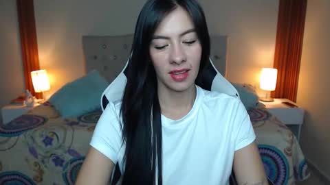 emiily_skinny online show from 03-28-26, 09:36