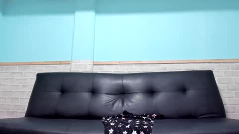 Snapshot of emiily_smile chatting on 09-22-25, 11:56 Emily online show from 09-22-25, 11:56