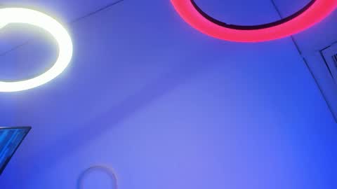   online show from 10-22-25, 09:58