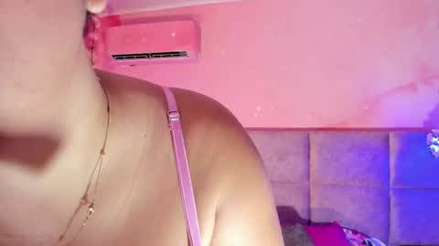 Snapshot of emiilygrace_ chatting on 03-19-26, 11:36 Emiily Grace online show from 03-19-26, 11:36