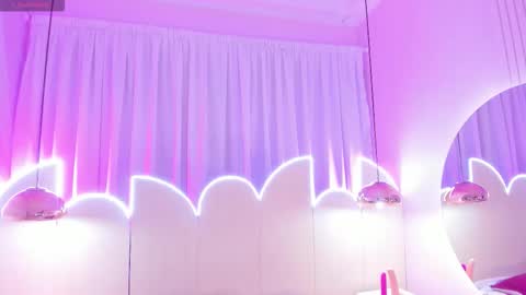 Snapshot of emiilygrace_ chatting on 03-20-26, 11:37 Emiily Grace online show from 03-20-26, 11:37