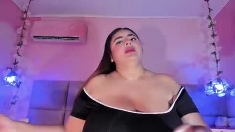 Emiily Grace online show from 06-15-26, 11:34