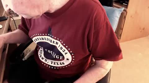 Snapshot of emil_karpo chatting on 02-22-25, 04:19 Terrance1st online show from 02-22-25, 04:19