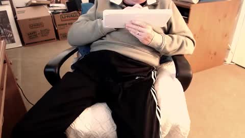 Snapshot of emil_karpo chatting on 03-09-25, 06:54 Terrance1st online show from 03-09-25, 06:54