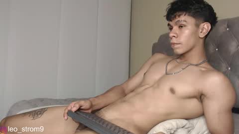 emile_239 online show from 02-24-25, 03:23
