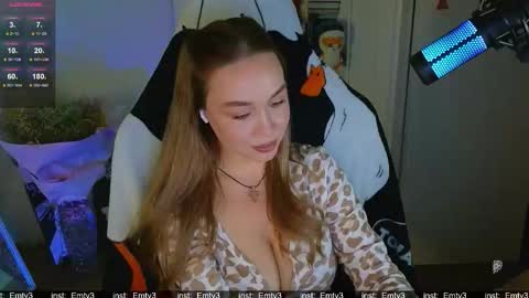 Emili online show from 12-15-25, 02:32