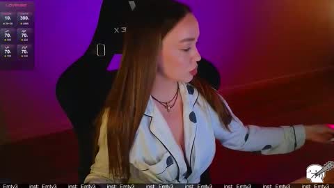 Snapshot of emili1_bc chatting on 03-18-26, 11:57 Emili online show from 03-18-26, 11:57