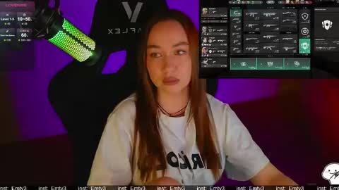 Snapshot of emili1_bc chatting on 04-01-26, 01:41 Emili online show from 04-01-26, 01:41