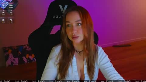 Emili online show from 05-23-26, 07:56