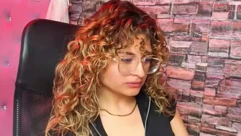 Emy  online show from 01-09-26, 04:04