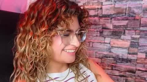 Emy  online show from 01-10-26, 05:09