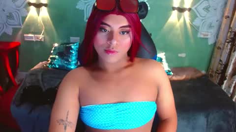 Emili roux online show from 01-13-25, 01:17