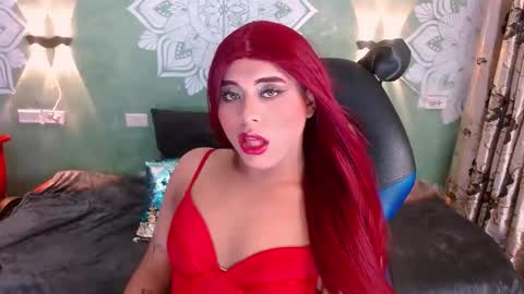 Emili roux online show from 01-17-25, 01:03