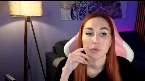 Emilia online show from 02-01-26, 01:31