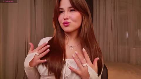 Snapshot of emilia_dream chatting on 11-06-25, 04:30 emilia_dream online show from 11-06-25, 04:30