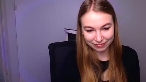 Snapshot of emilia_ilia chatting on 01-30-25, 08:22 Emilia online show from 01-30-25, 08:22