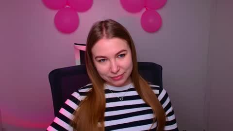 Snapshot of emilia_ilia chatting on 02-18-25, 06:15 Emilia online show from 02-18-25, 06:15